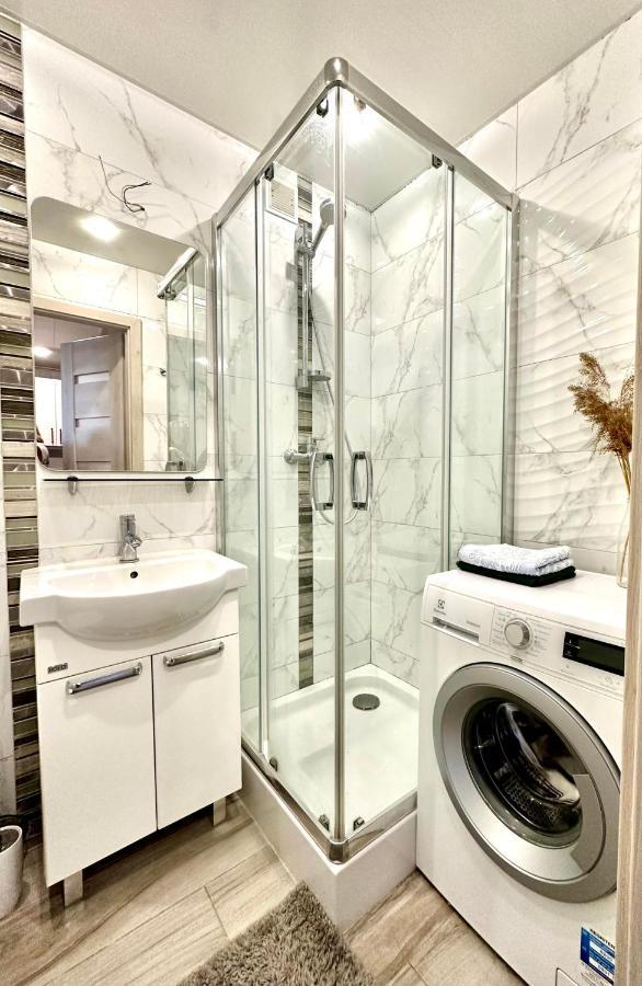 Ochota Apartment Варшава Екстер'єр фото
